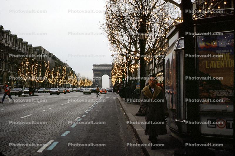 Champs Elysees, Champs-?lys?es, lights, car, December 1985
