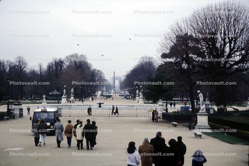 People Walking, December 1985