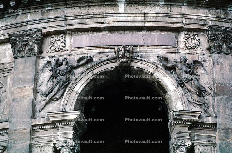 arch, angels, bar-relief, building, Dresden, frieze