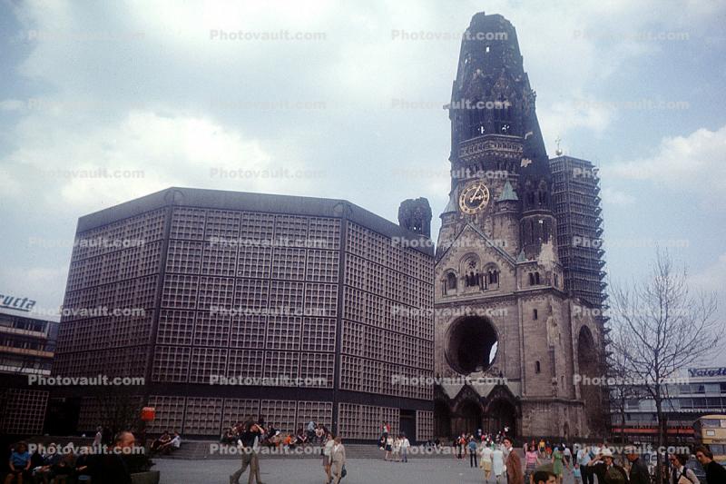 Berlin, Kaiser Wilhelm Ged?chtniskirche, Memorial Church, ruins, 1950s