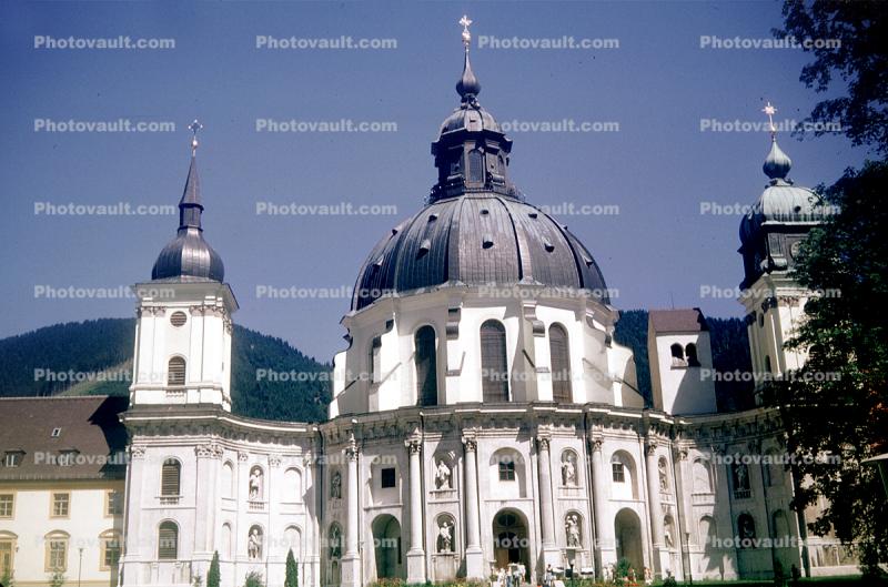Ettal Abbey, (Kloster Ettal), gothic, Benedictine monastery, Ettal Monastery, Dome, landmark building, Garmisch-Partenkirchen, Bavaria 