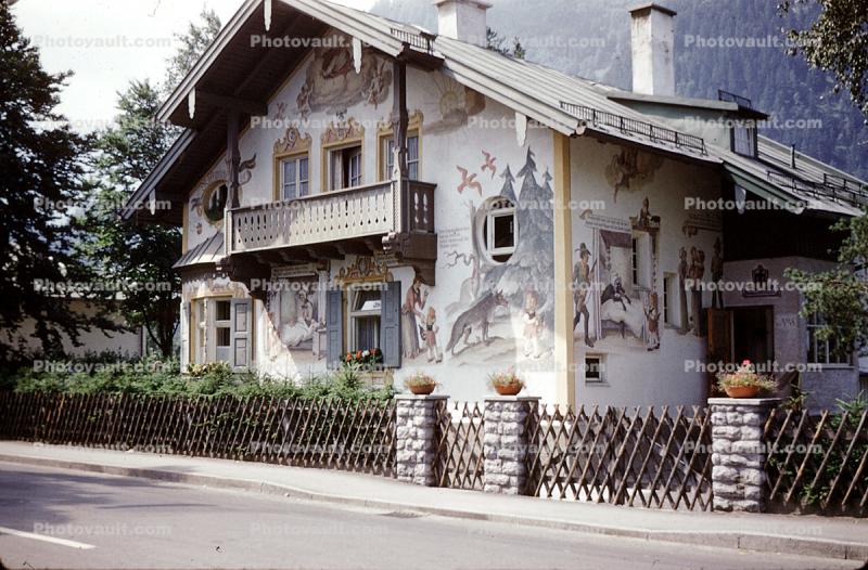 Little Red Riding Hood, Wolf, Oberammergau, Bavaria, Garmisch-Partenkirchen, L?ftlmalerei, Fairytale, Wall Art, Luftlmalerei, wall-painting, August 1959