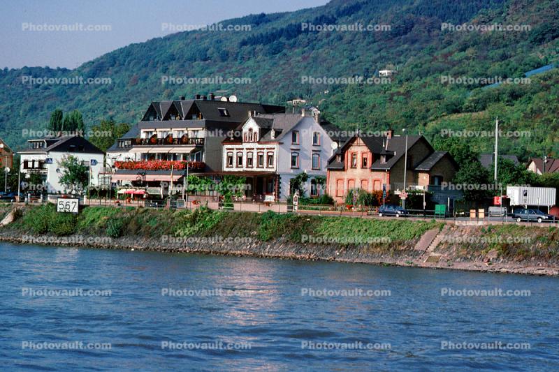 Sterrenberg, Kilometer 567, Houses, Village, Town, Hills, Mountains, Rhine River Gorge, (Rhein), Rhine River