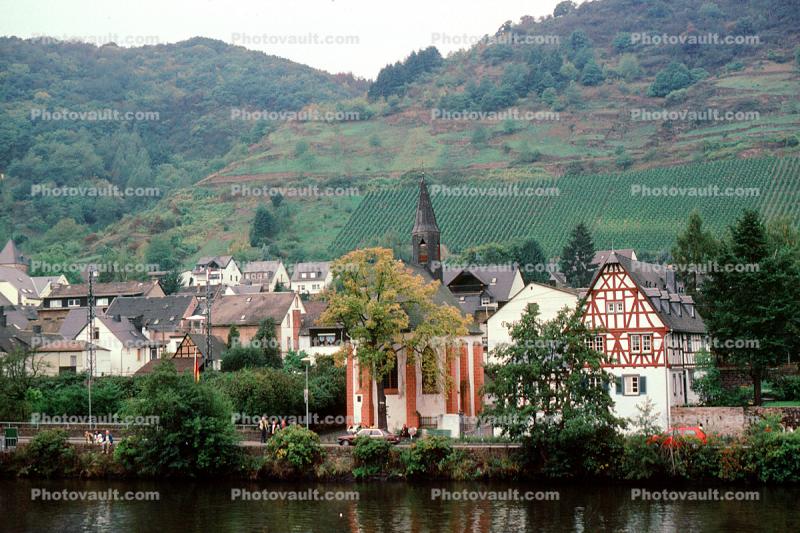 buildings, hills, mountains, homes, houses, village, Mosel River