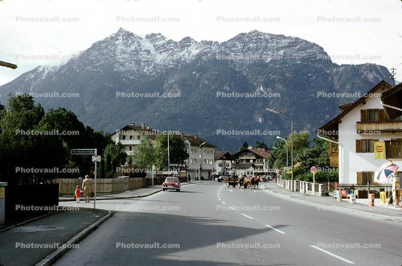 road, highway, mountains, cars, buildings, Garmisch, Garmisch-Partenkirchen, Bavaria