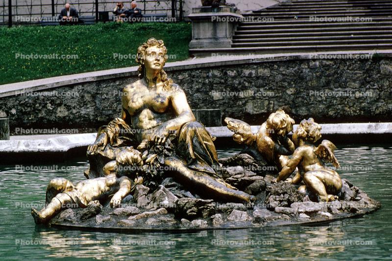 Water Fountain, gilded gold, statue, gaze, aquatics, Schloss Linderhof, Castle, Bavaria, Linderhof Palace, Schloss, Museum, Ettal