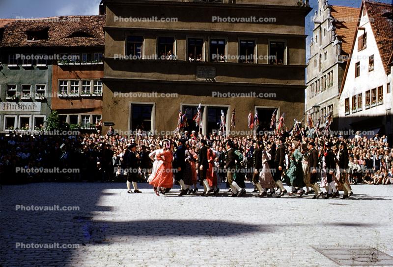 Shepherds Dance, Main Square, Rothenburg ob der Tauber, Bavaria, Middle Franconia, Ansbach