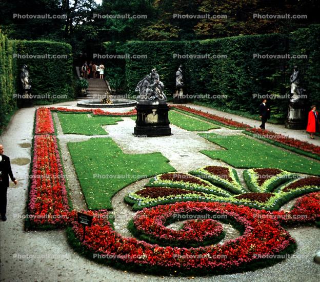 Ornate Gardens, Statue, Schloss Linderhof, Linderhof Palace, Schloss, Museum, Ettal, Bavaria