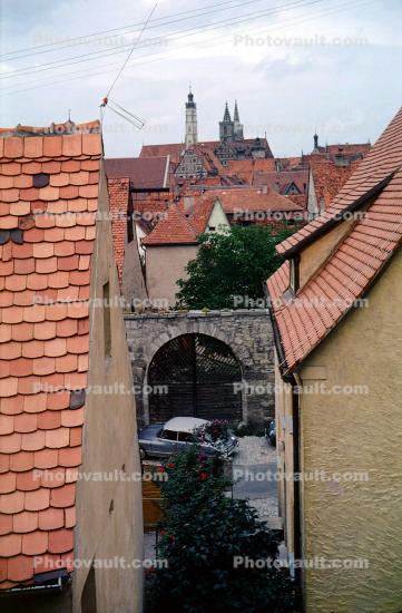 Red Rooftops, Alley, Saint Jakobs?s Cathedral, Rothenburg ob der Tauber, Bavaria, Middle Franconia, Ansbach, alleyway