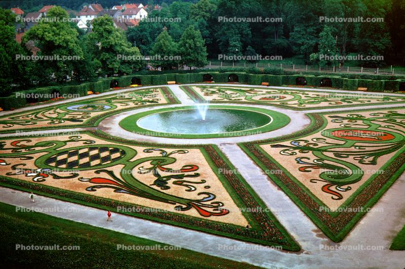Blooming Baroque gardens, Water Fountain, Ludwigsburg Palace