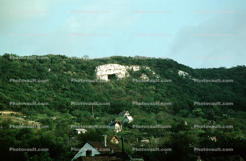 Village, homes, hill, mountain