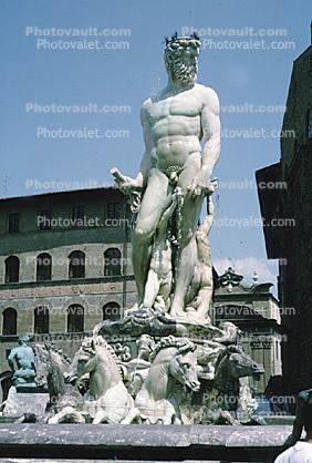 Fountain of Neptune in Florence, Italian: Fontana del Nettuno, Signoria square, Trident