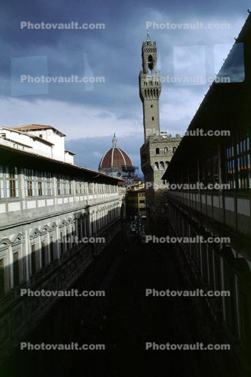 Bell tower of Palazzio Vecchio, Arno River, Florence