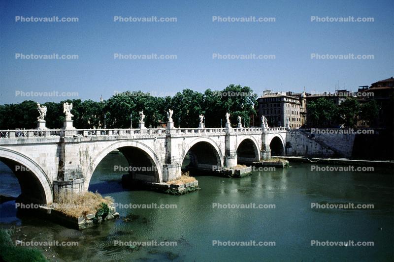 Ponte Sant'Angelo, Tiber River, Castel Saint Angelo, Statues