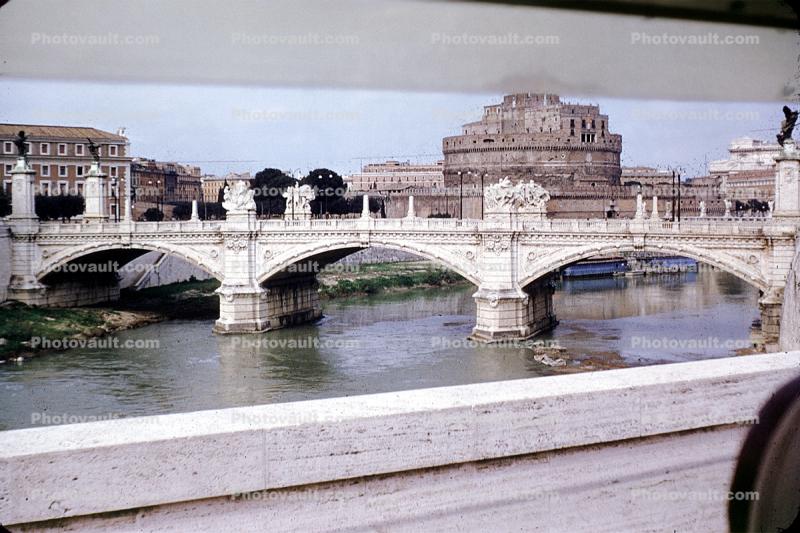 Tiber River, Ponte Sant'Angelo, Castel Saint Angelo, Cylindrical Building