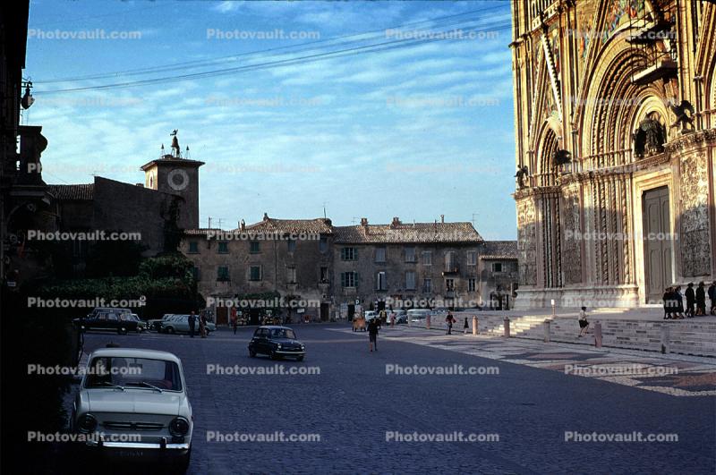small, car, minicar, buildings, cathedral, microcar