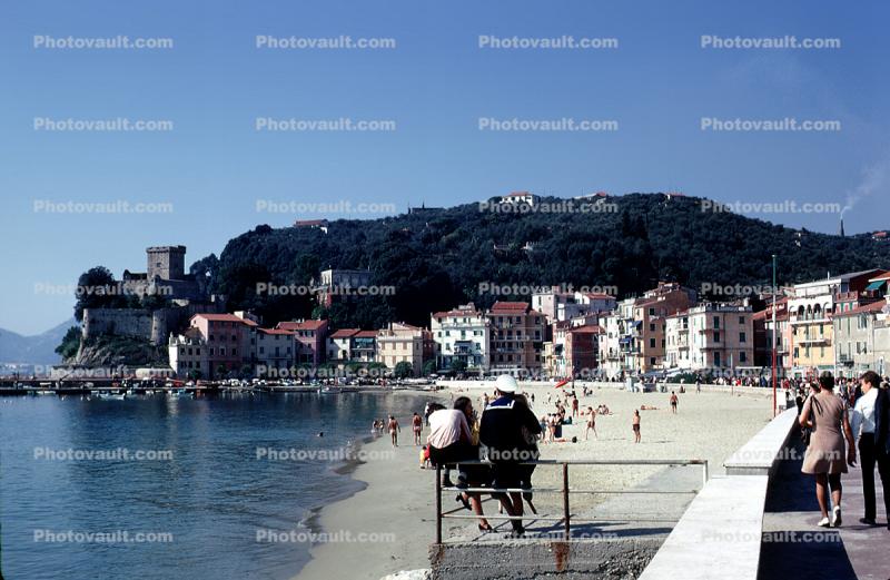 lake, lakeside, waterside, village, boats, hills, forest, waterfront, beach, water, beach, sand, castle, building, near Naples