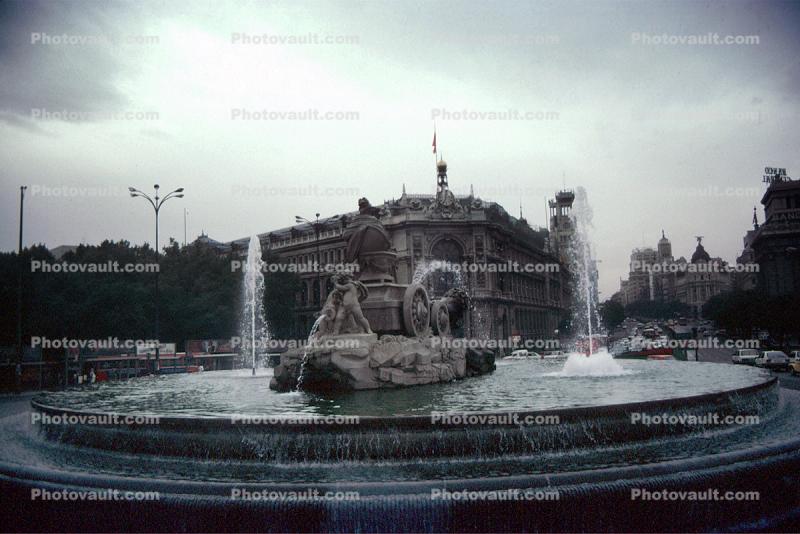 Water Fountain, sculpture