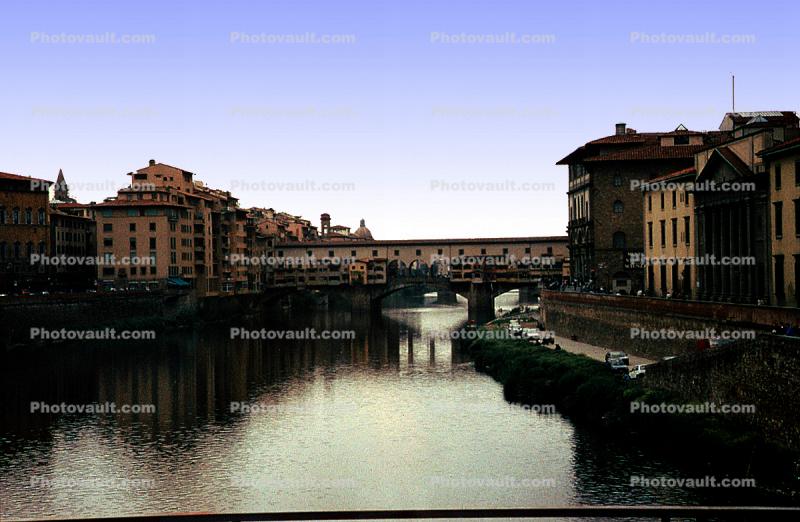 Ponte Vecchio Bridge, Arno River