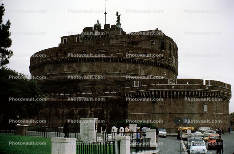 The Mausoleum of Hadrian, Castel Sant'Angelo, Castle, Rome, Landmark, Cylindrical Building, cars, automobiles, vehicles