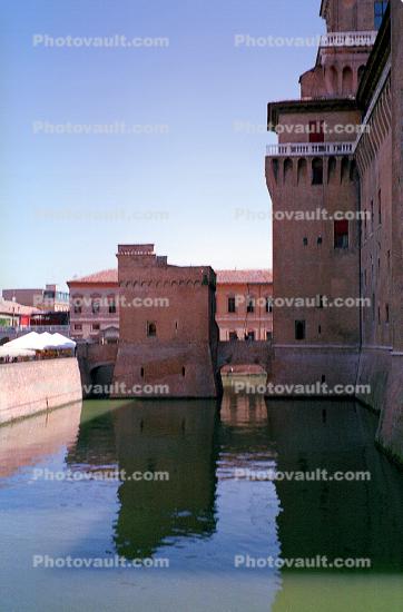 Building, Moat, Castle, water, Ferarra