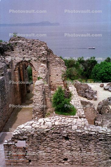 Ruins, building, boat, Lake Garda