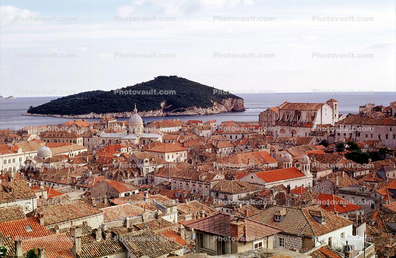 red roofs, rooftops, buildings, houses, homes, island, Dubrovnick