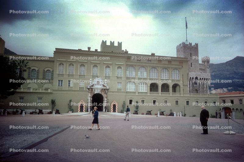 Royal Palace, castle, building, canons, guard tower