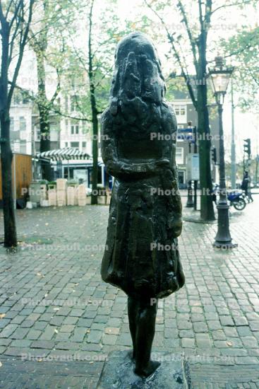 Anne Frank Memorial Statue, Sidewalk, Brick, Amsterdam