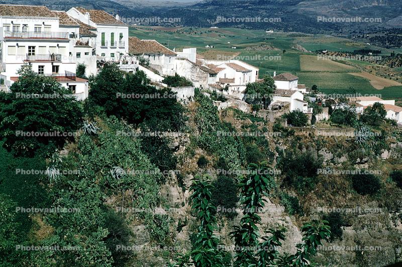 Hilltop Village, cliffs, Ronda