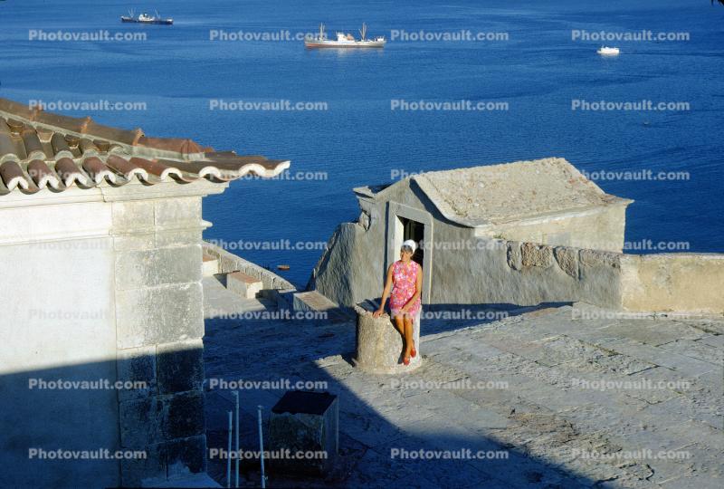 Woman Model, coastal, boats, castle, Setubal