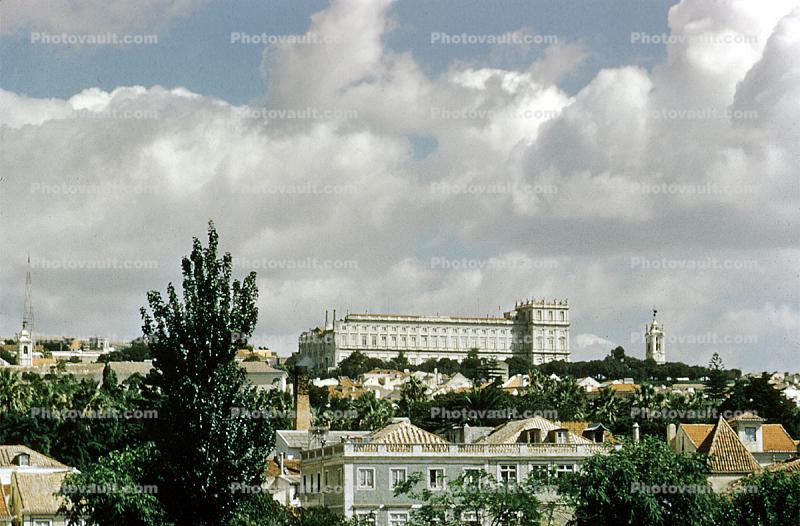 Palace, hilltop, Buildings