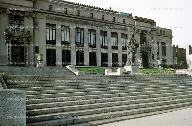 Building, palace, steps, statue, urns, 1940s