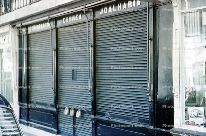 Closed Store, Correa, Joalharia