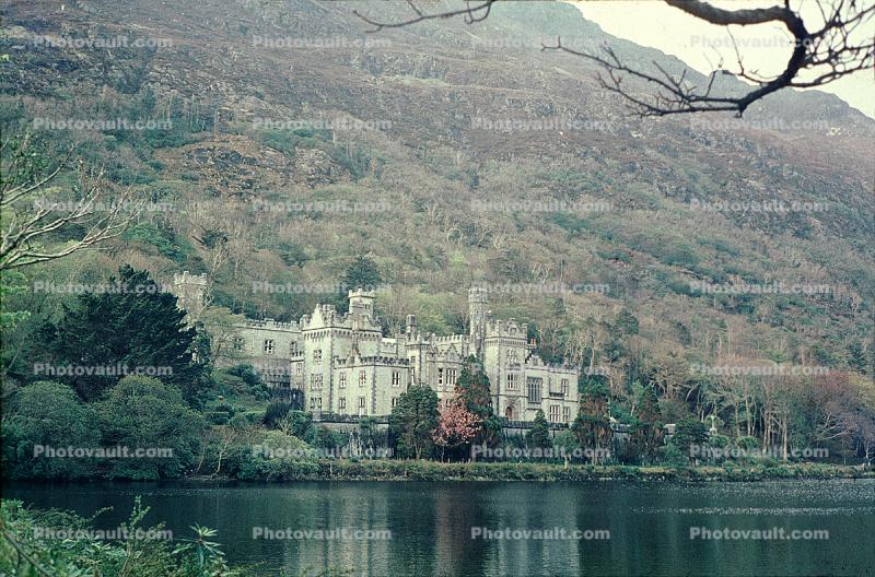 Castle, water, Kylemore Abbey, County Galway, Connemara, Benedictine monastery, founded 1920