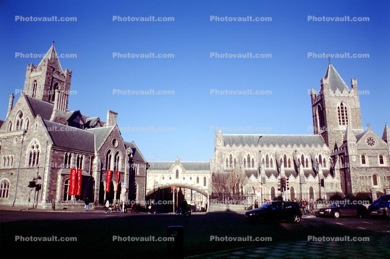 Christ Church Cathedral, The Cathedral of the Holy Trinity, Abbey, arch footbridge, Dublin
