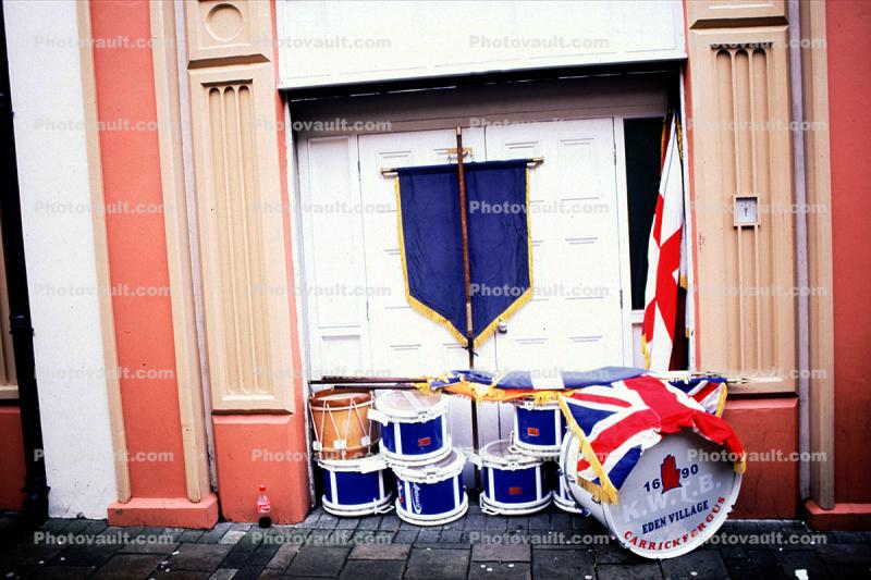 Drums, Londonerry