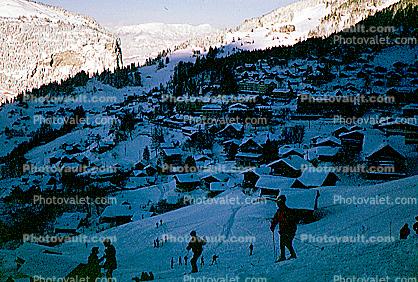 Village, buildings, skiers, Wengen, Switzerland, 1950s