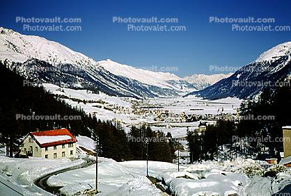Valley, Village, Town, buildings, Switzerland, 1950s