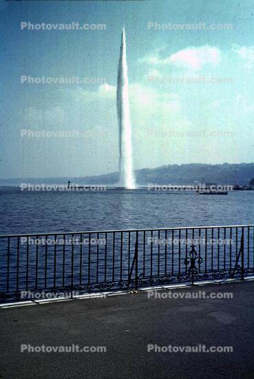 Jet d'eau (Water Fountain, aquatics), Geneva, Switzerland, Aquatics