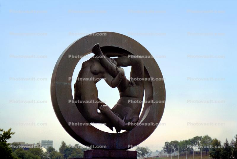 Circle of LIfe Sculpture, Man, Woman, Vigeland Sculpture Park, Frogner Park, Oslo