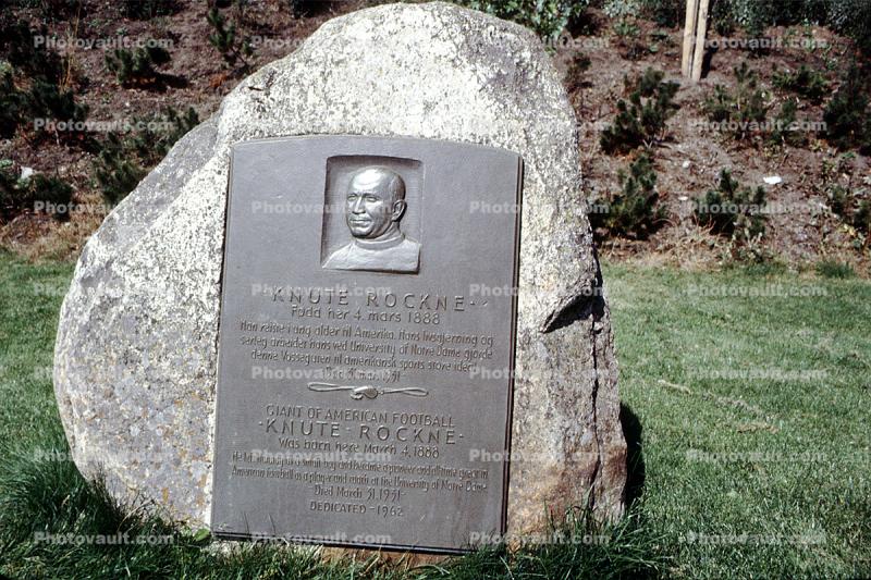 Knute Rockne Memorial Stone, Voss