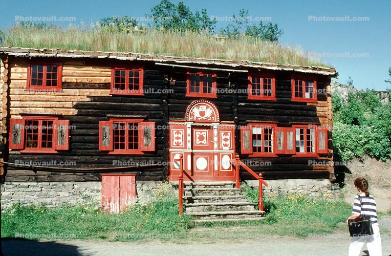 Trondheim Folk Museum, Log Cabin, Sod Roof House