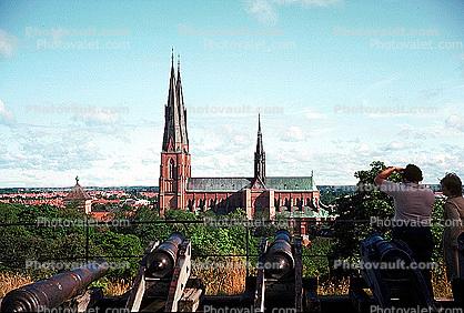 Uppsala Domkyrka, Cathedral, Church, Steeple, Building, Cannons, Fortress