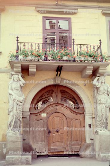 door, doorway, balcony, statues, arch, ornate, opulant