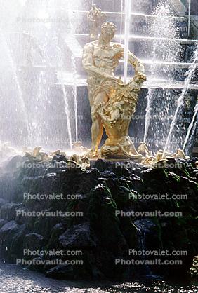 Samson and the Lion fountain in Peterhof, Water Fountain, aquatics, Summer Palace in Petrodvorets