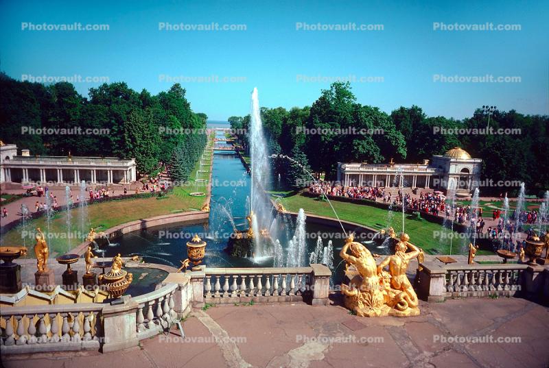 Peterhof: the Samson Fountain and Sea Channel, Water Fountain, aquatics, Summer Palace in Petrodvorets, 1950s