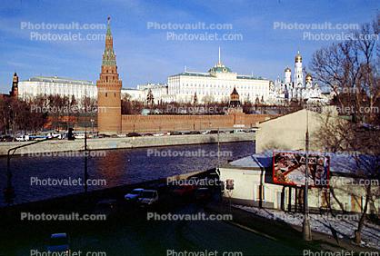 Moscow River, The Grand Kremlin Palace, buildings, The Water Supplying Tower