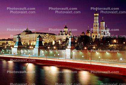 buildings, Moscow River, night, nighttime, Twilight, Dusk, Dawn, Kremlin Wall