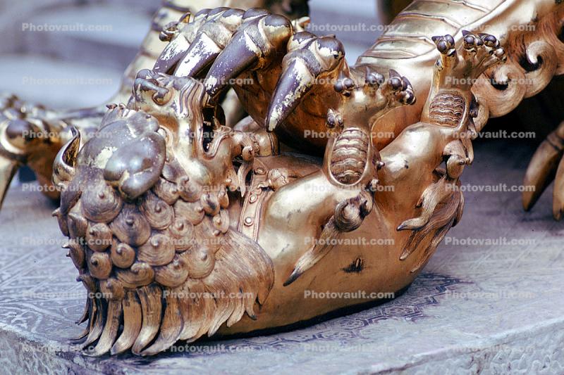 Lion Dragon Claws, Gilded, Statue, sculpture